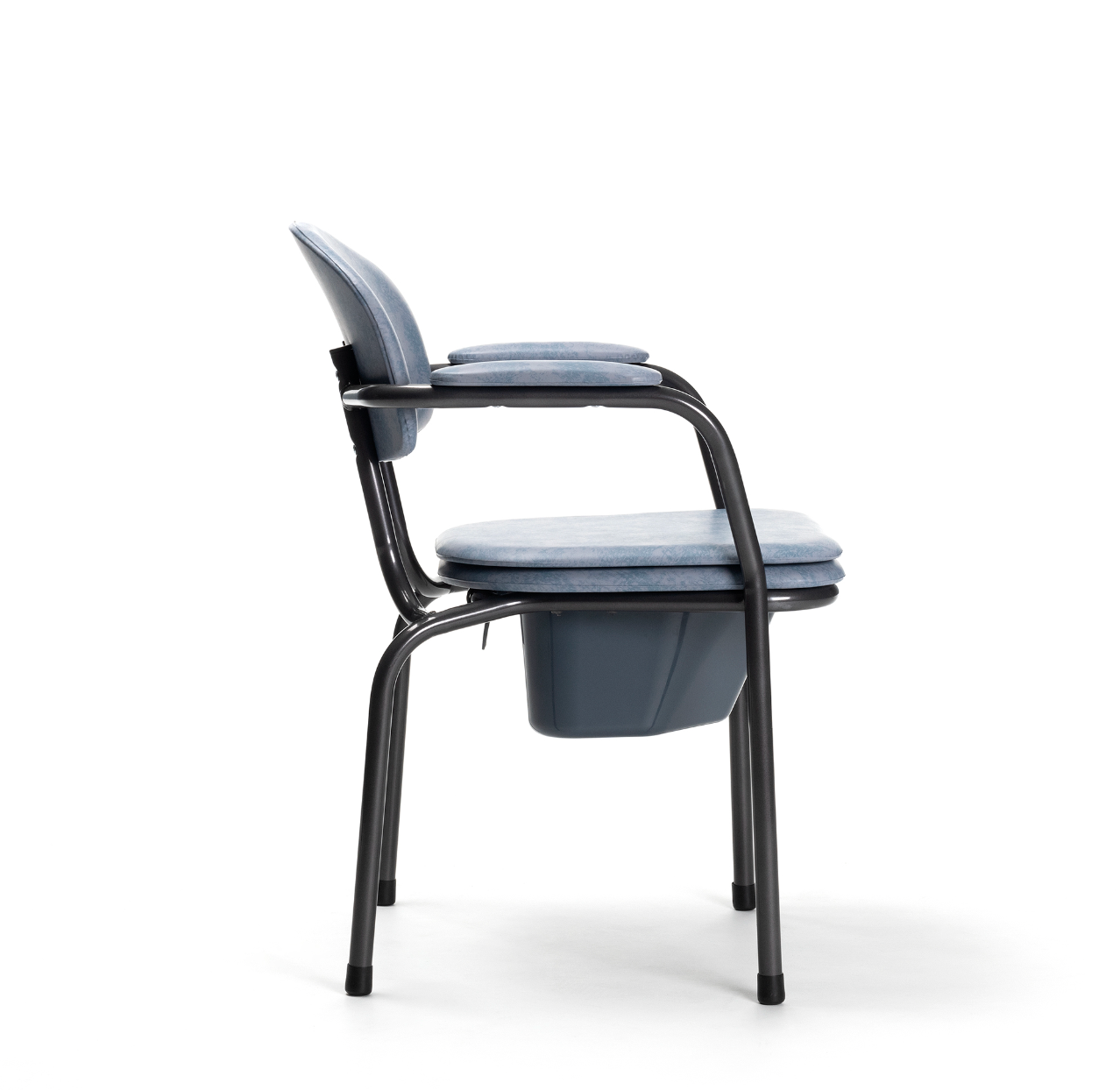 Chaise Garde Robe Percée 9062