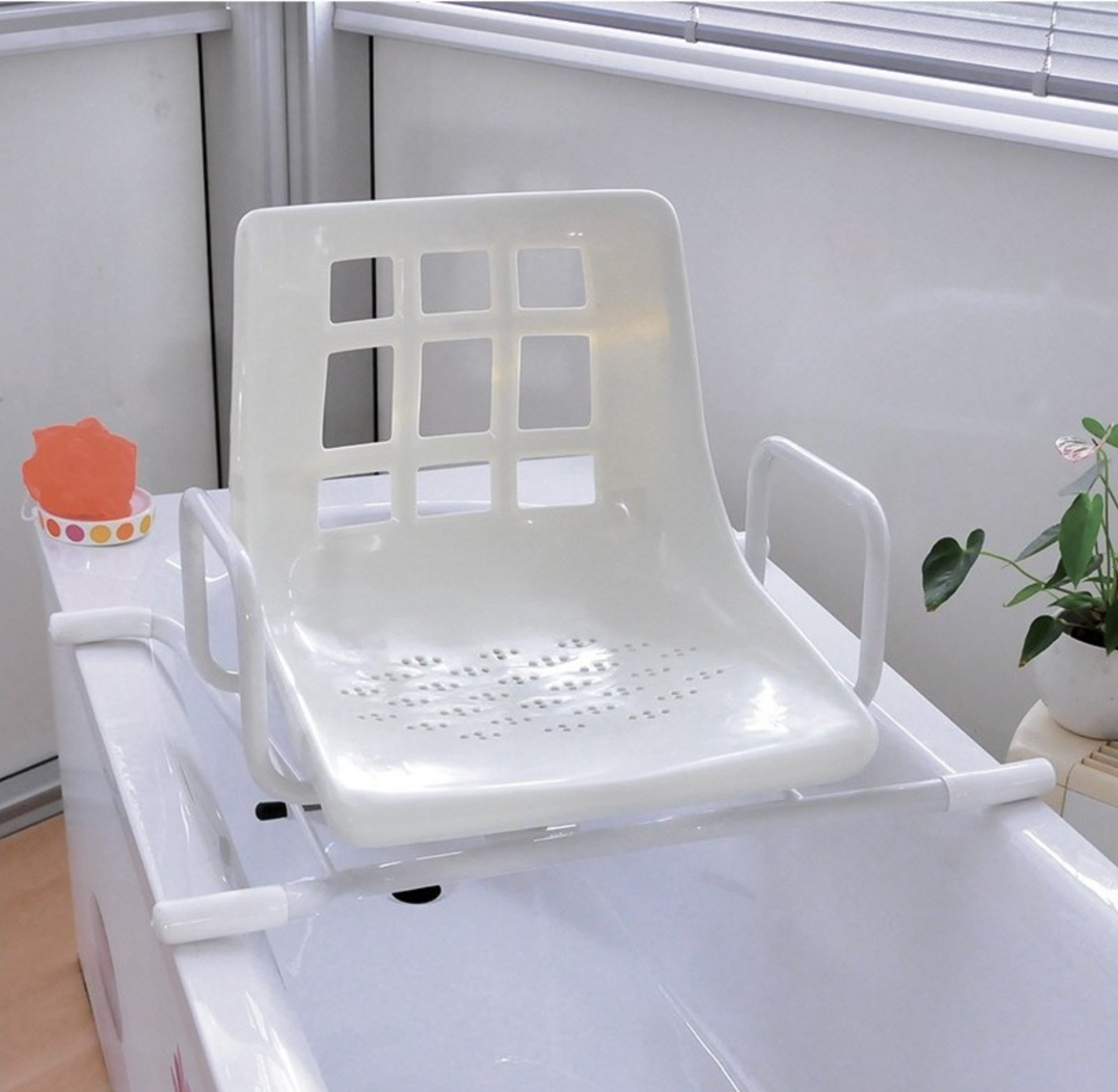 Siège de bain pivotant Dakara Drive Devilbiss